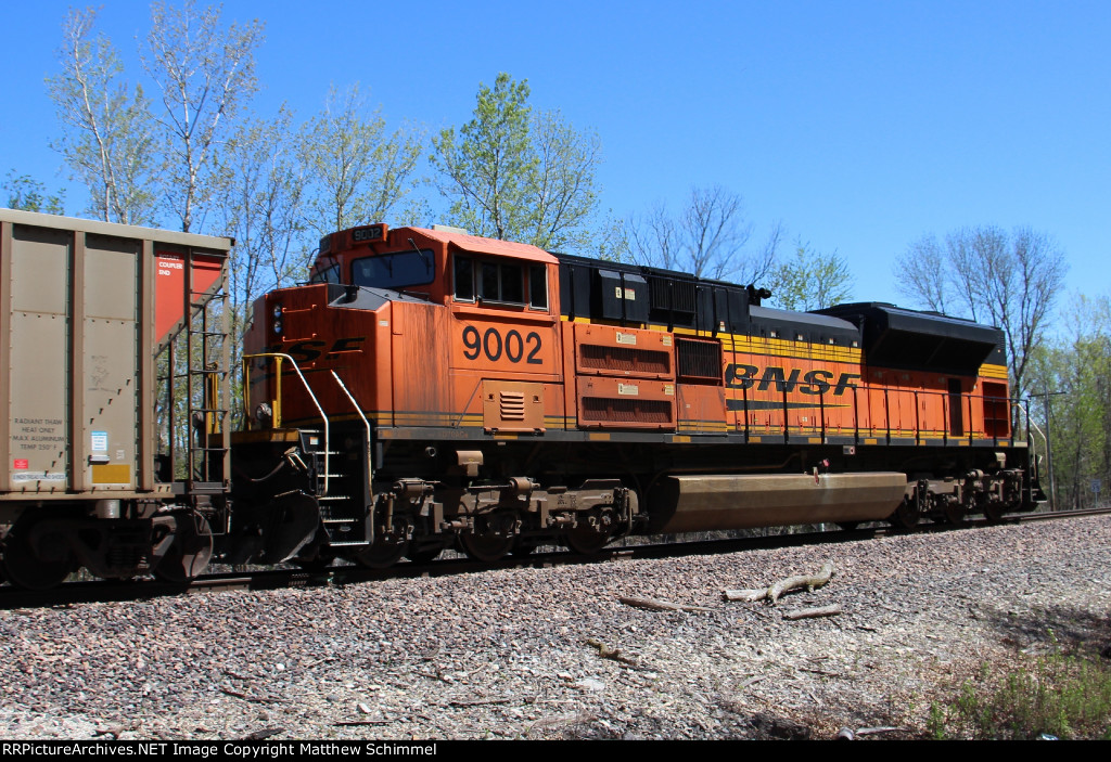 BNSF 9002 - DPU